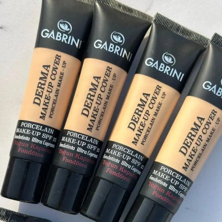 کرم پودر فاقد چربی spf 15 مات 24 ساعته گابرینی مدل DERMA