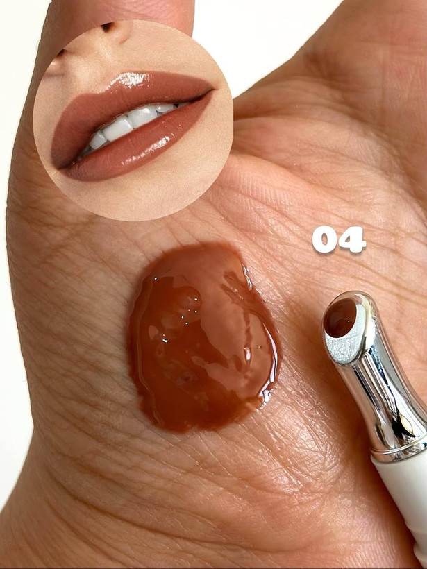 حجم دهنده و برق لب « لیپ پلامپر » رنگی سر فلزی اولیبولا Olibolla