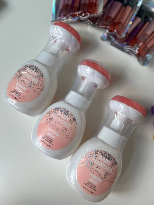 فوم شستشو صورت رایحه پودر بچه برند لنکو