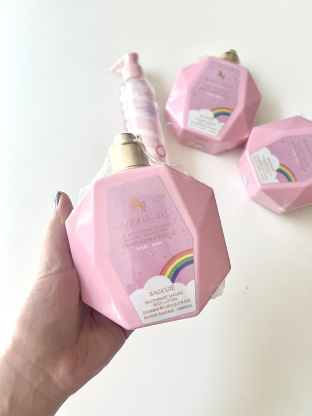 لوسیون بدن طرح یونیکورن برند بااورسدی