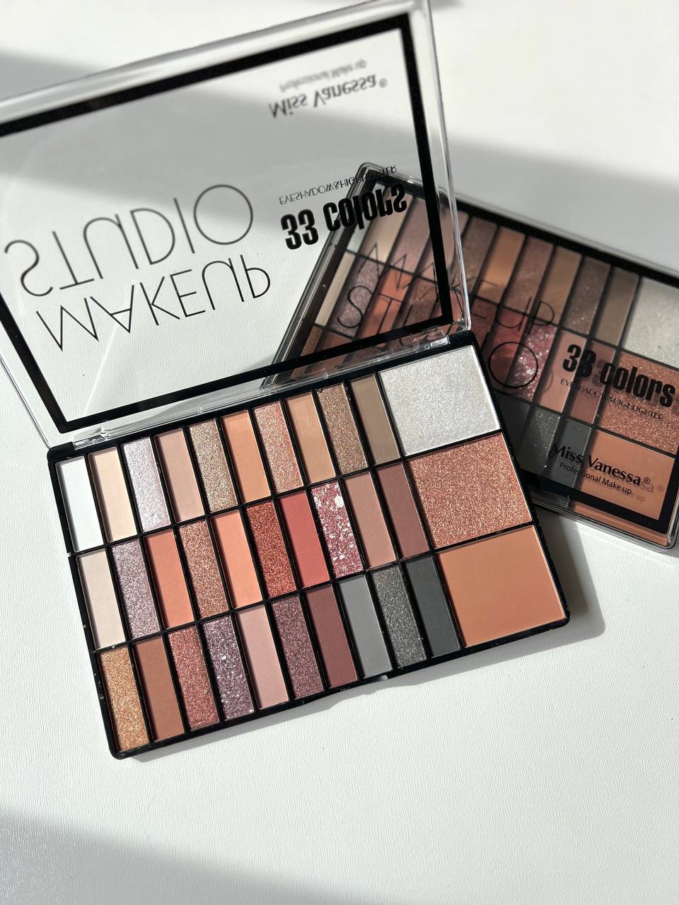 پالت سایه ۳۳ رنگ میکاپ استودیو