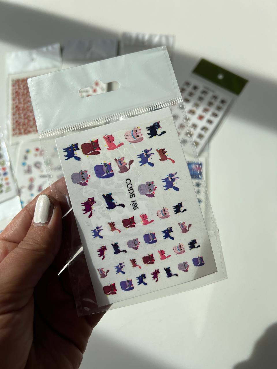 برچسب ناخن فانتزی و طرح دار