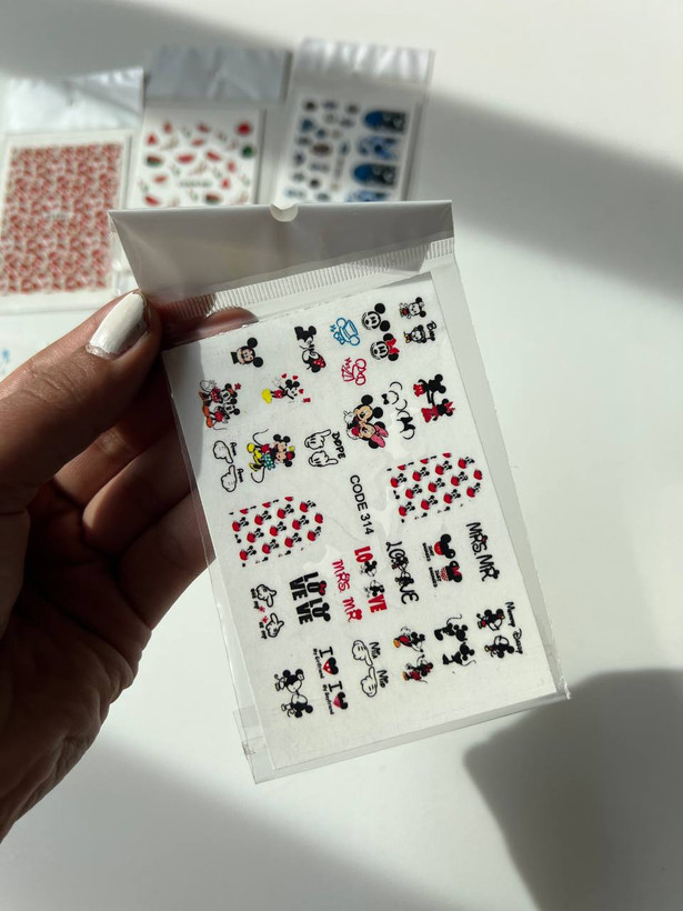 برچسب ناخن فانتزی و طرح دار