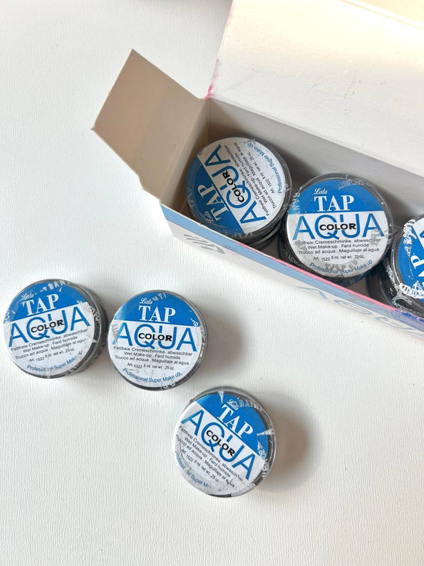 خط چشم سنگی آکوا (خط چشم جامد)