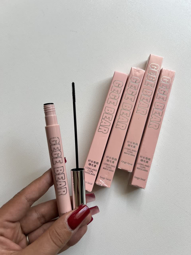 ریمل حالت دهنده گه گه بیر مدل سوزنی