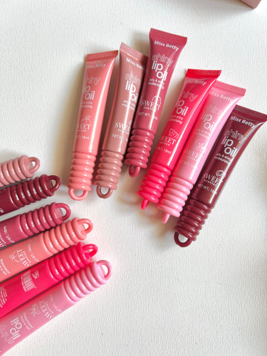 روغن لب براق میس بتی Miss Betty مدل Shiny Lip Oil حجم 18ml
