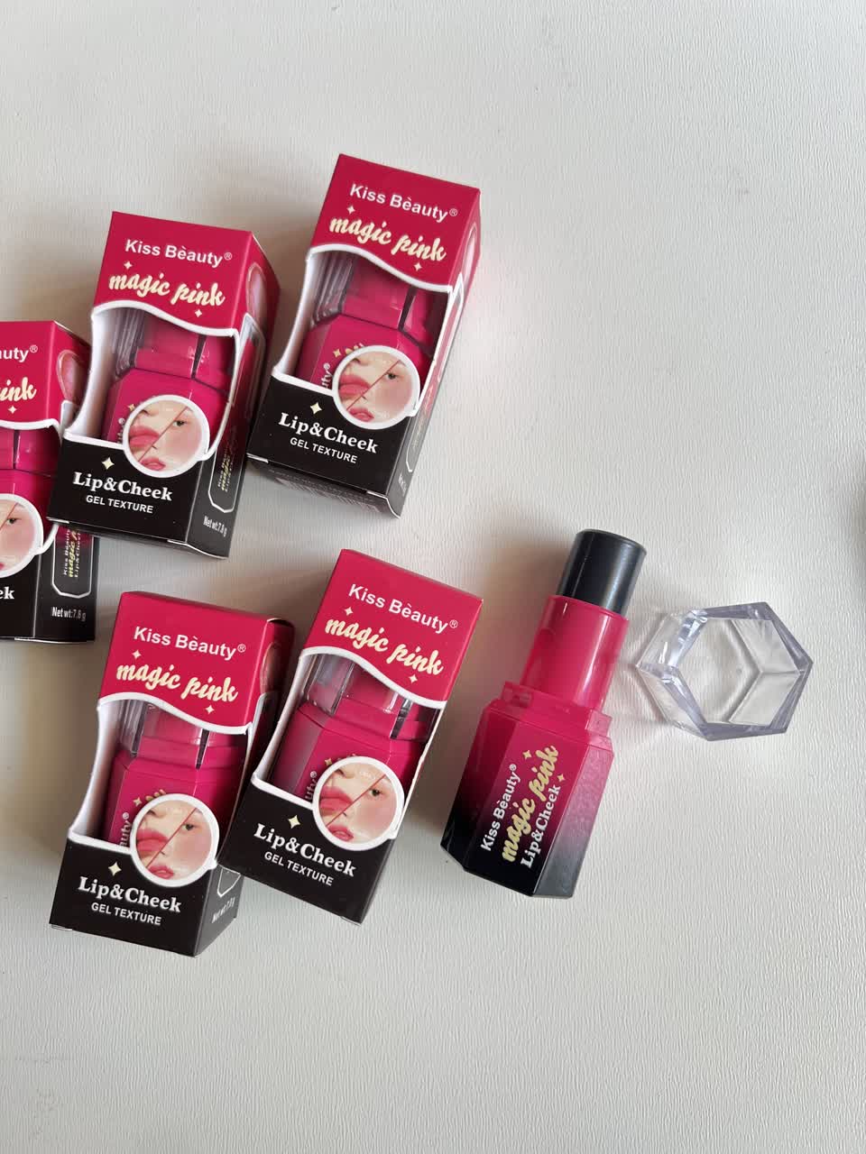 رژگونه و رژلب جادویی مشکی حرارتی